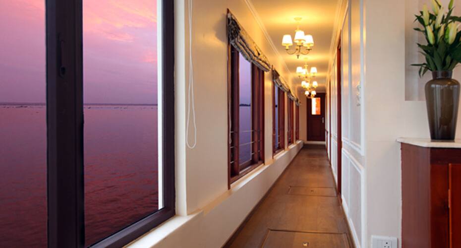 Spice Routes Luxury Cruise, Alleppey 4